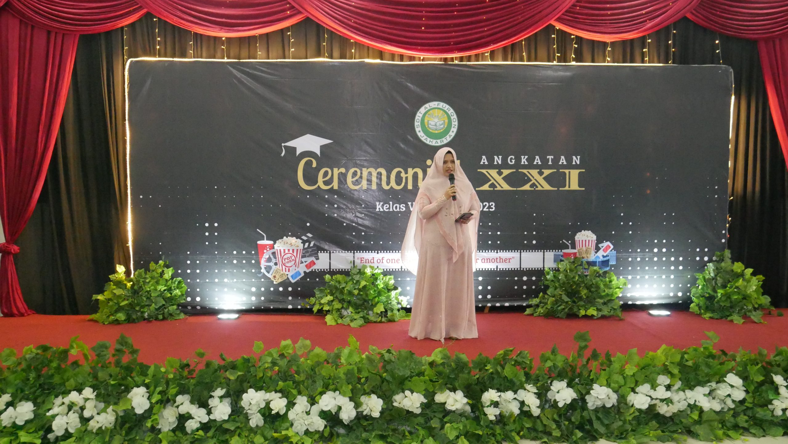Sambutan perwakilan Komite Sekolah pada Ceremonial Apresiasi Angkatan XXI (21) SDIT Al-Furqon