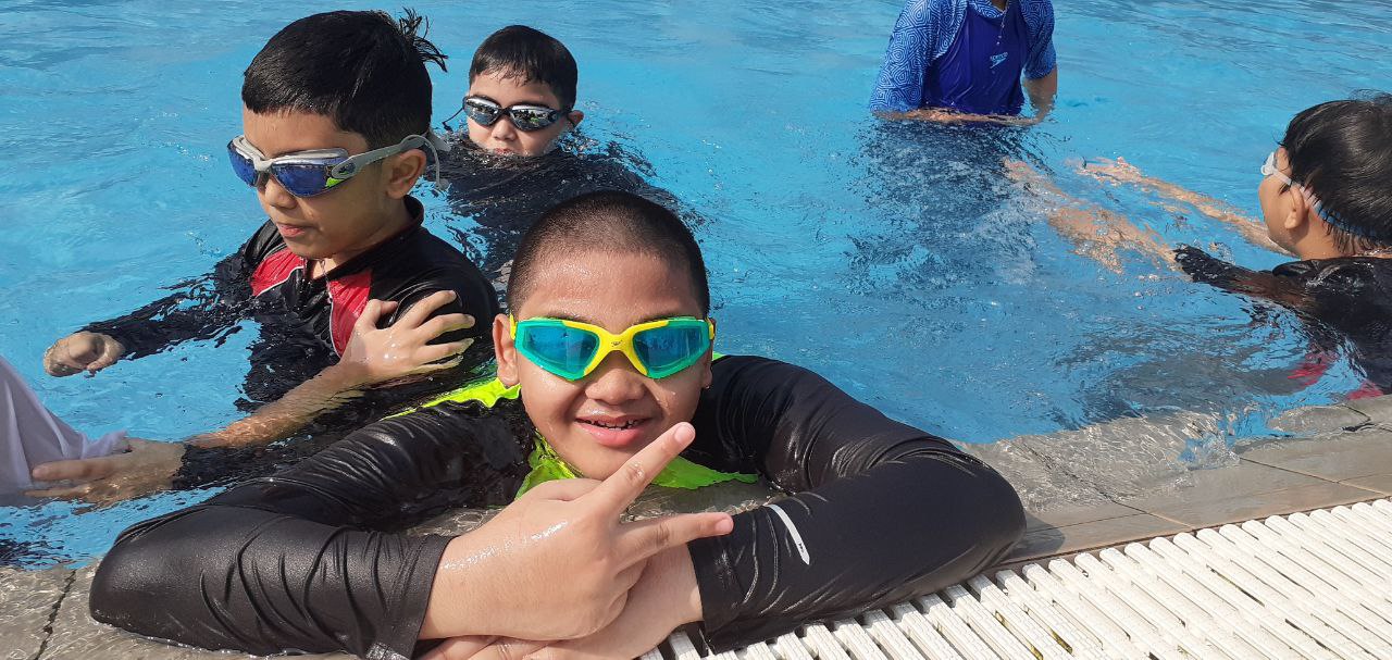 Gili dan Sami pada kegiatan renang 15 September 2023