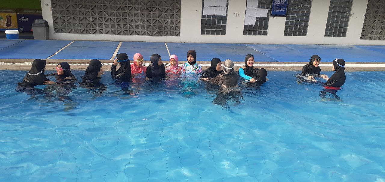 Latihan bersama Bu Mia mujahidah kelas 5 dan 6