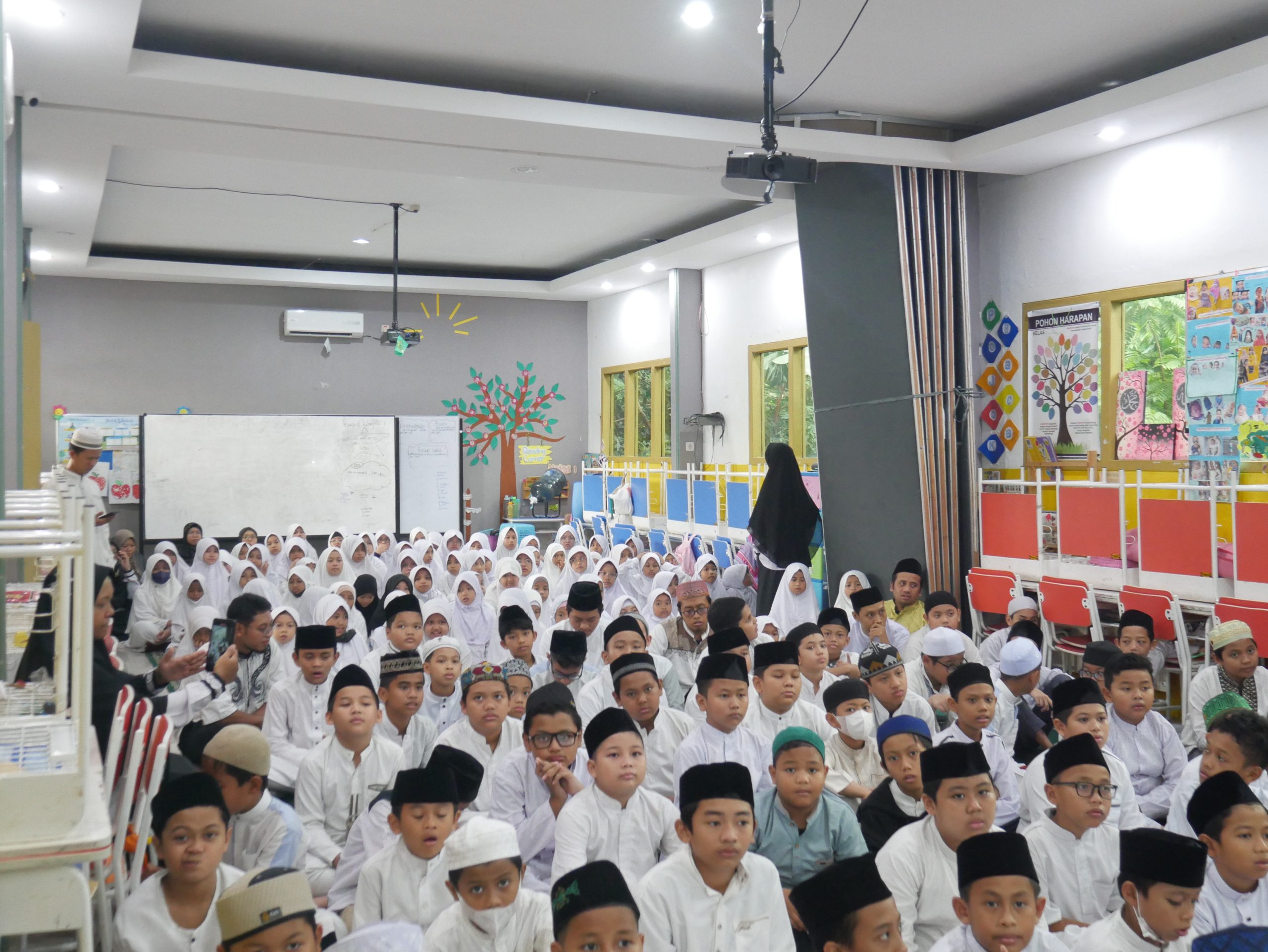 Peserta Didik SDIT Al-Furqon pada Sosialisasi Perundungan dan Kekerasan Seksual