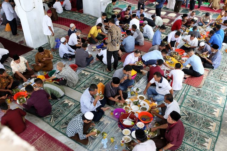 Ragam tradisi perayaan kelahiran Nabi di Indonesia