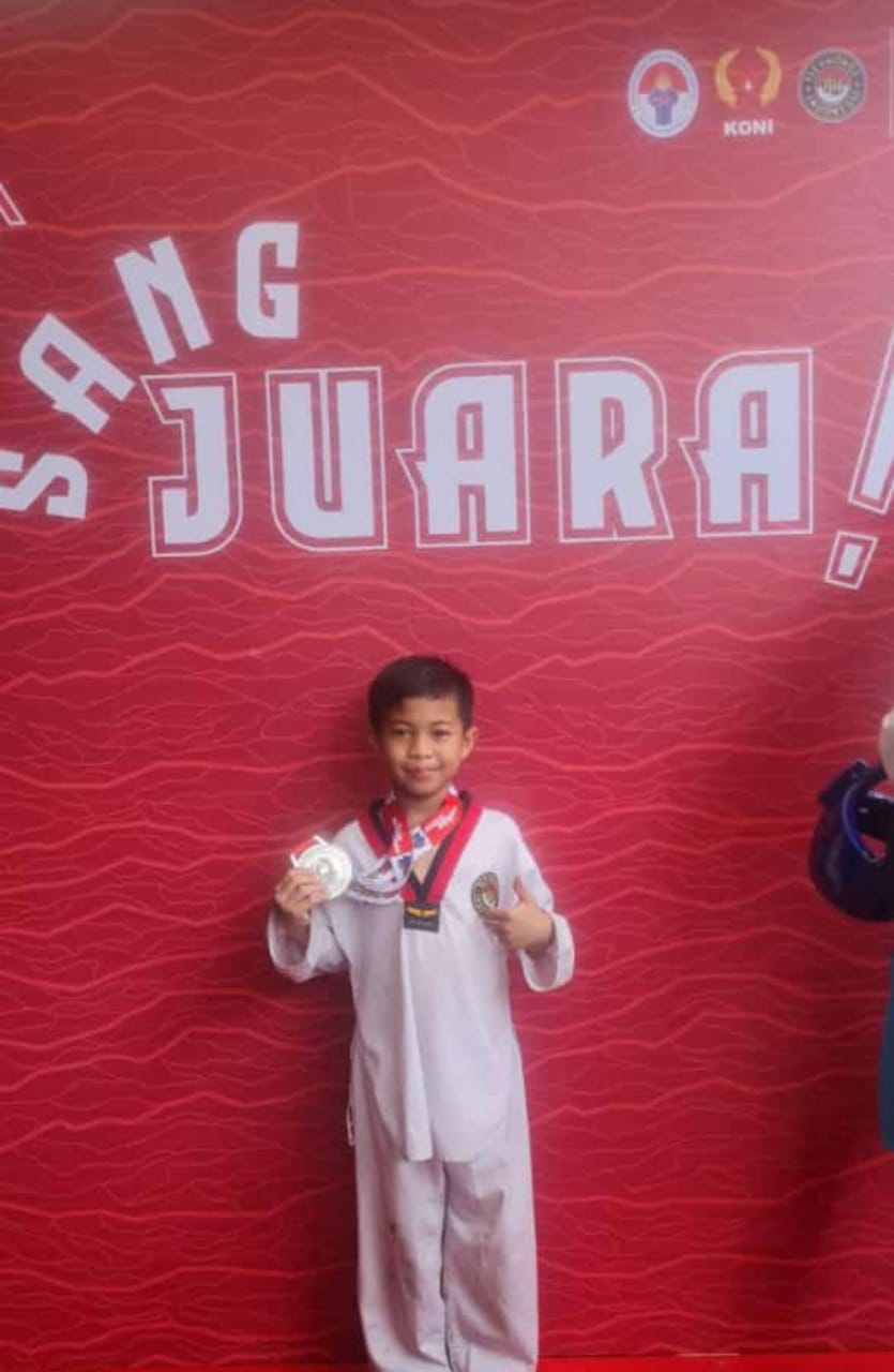 Maher medali Perak Koni Cup Series 4