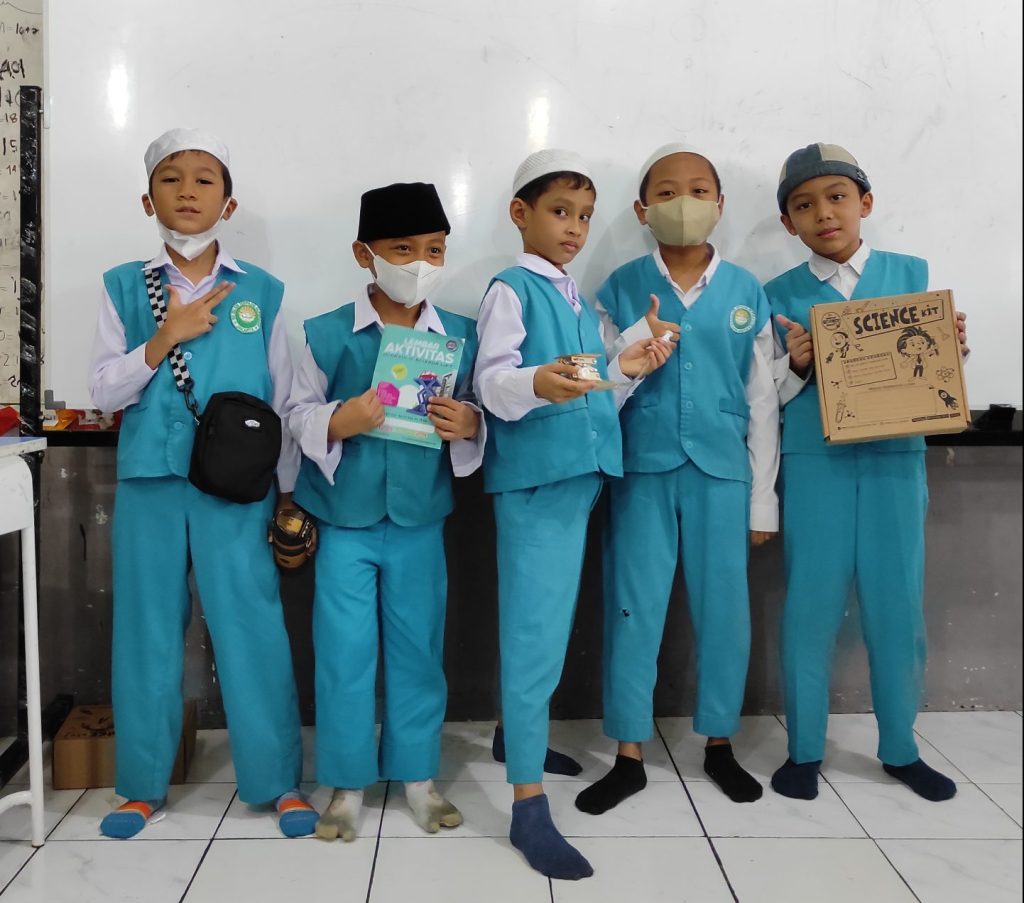 Einstein Science Project Kelas Rendah Mujahid_2