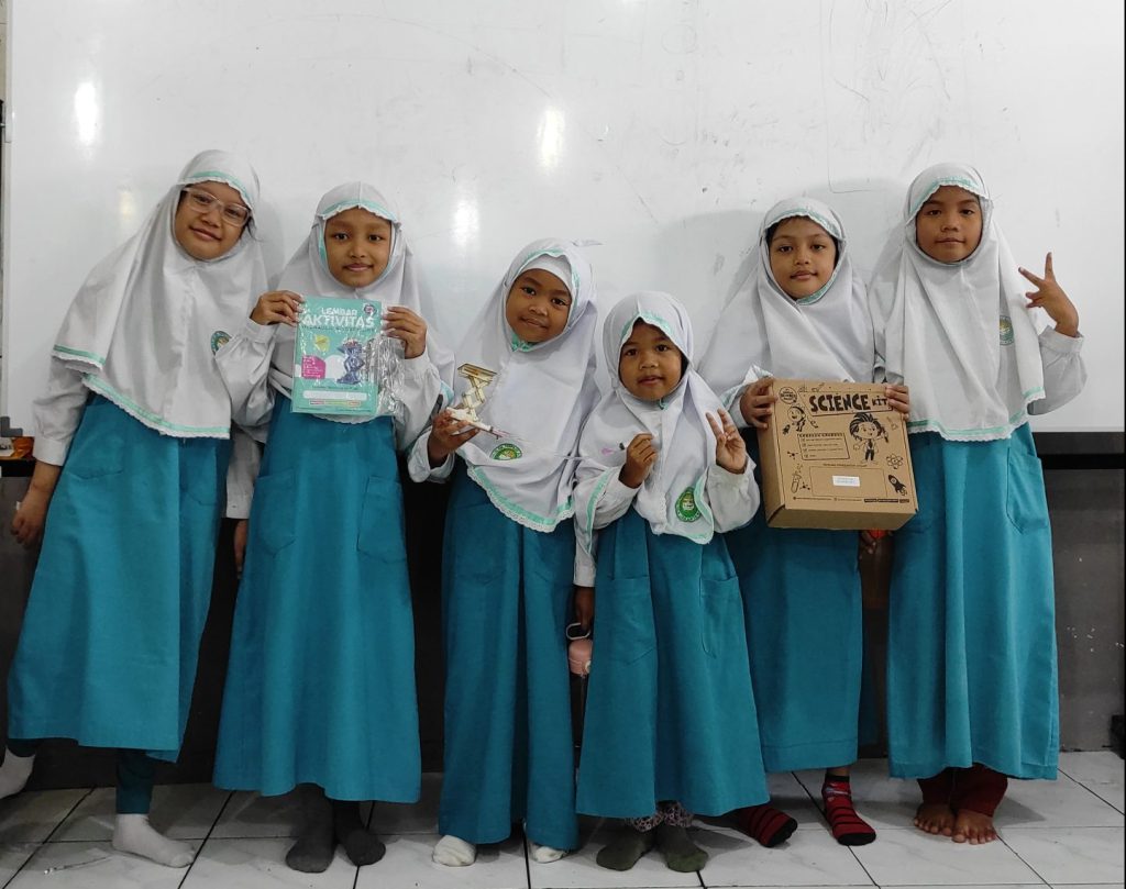 Einstein Science Project Kelas Rendah Mujahidah_2