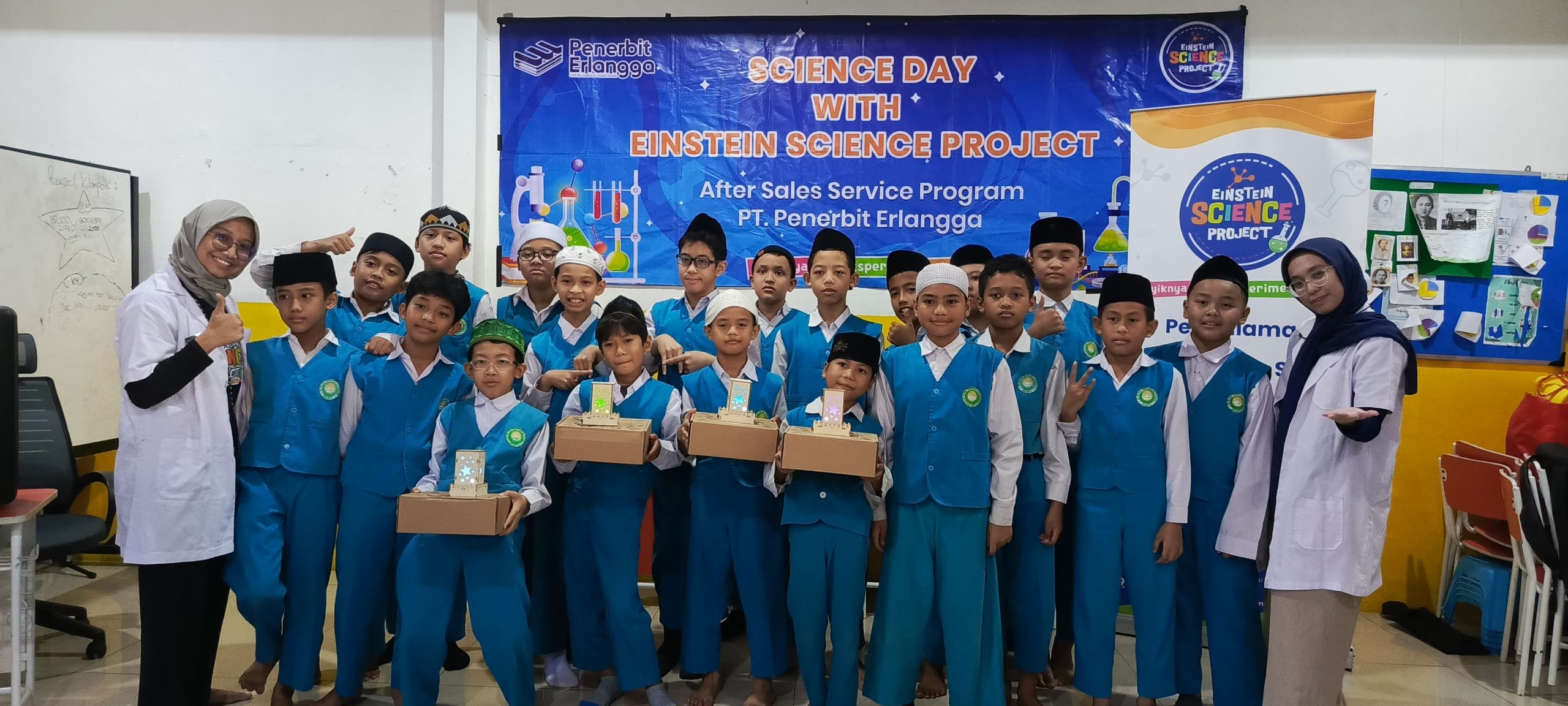 Einstien Science Project Kelas Tinggi_Mujahid