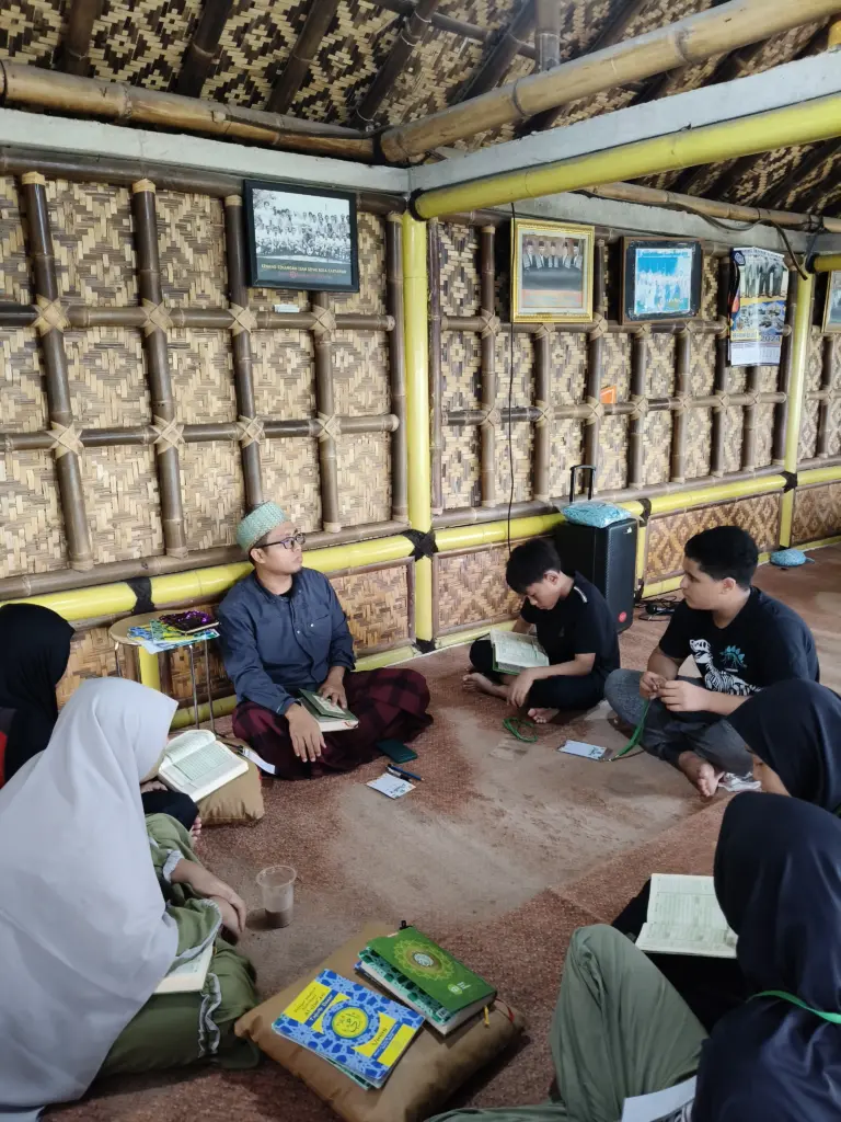 Kelompok Halaqah Ust. Robit