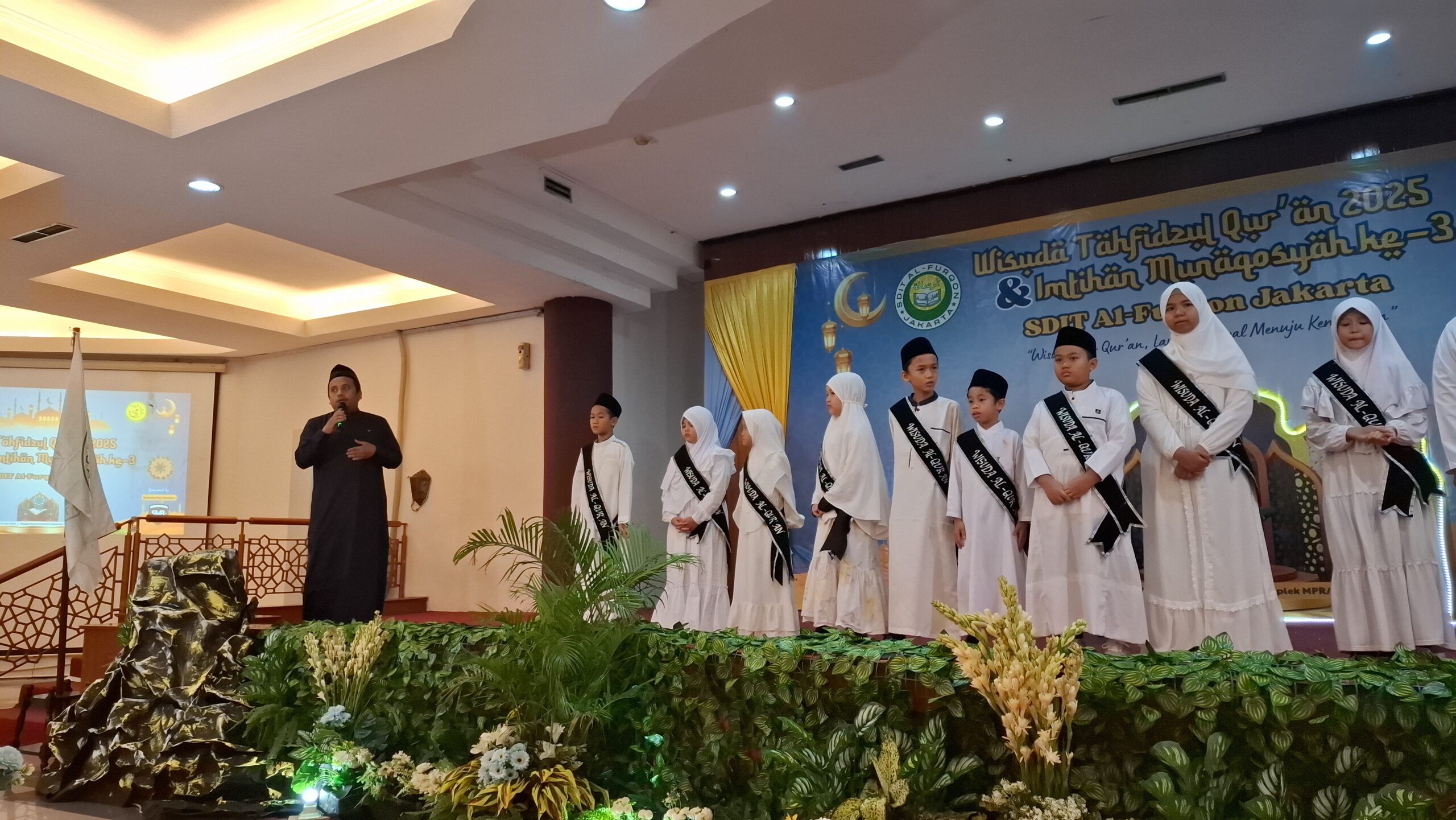 Wisudawan terbaik Wisudal Al-Qur'an tahun 2025